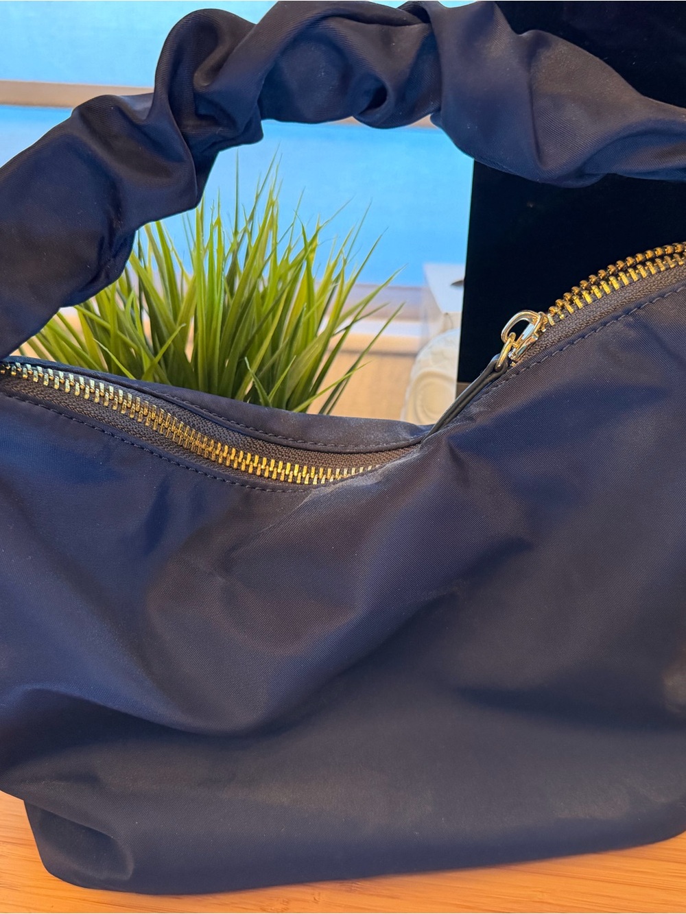 Navy Scrunch Handle Shoulder Bag with Gold Zipper